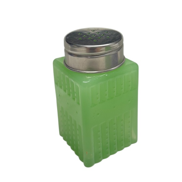 Modern Jadeite Green Glass Salt & Pepper Shakers W/ Metal Lid Frutiger Aero - Picture 10 of 15
